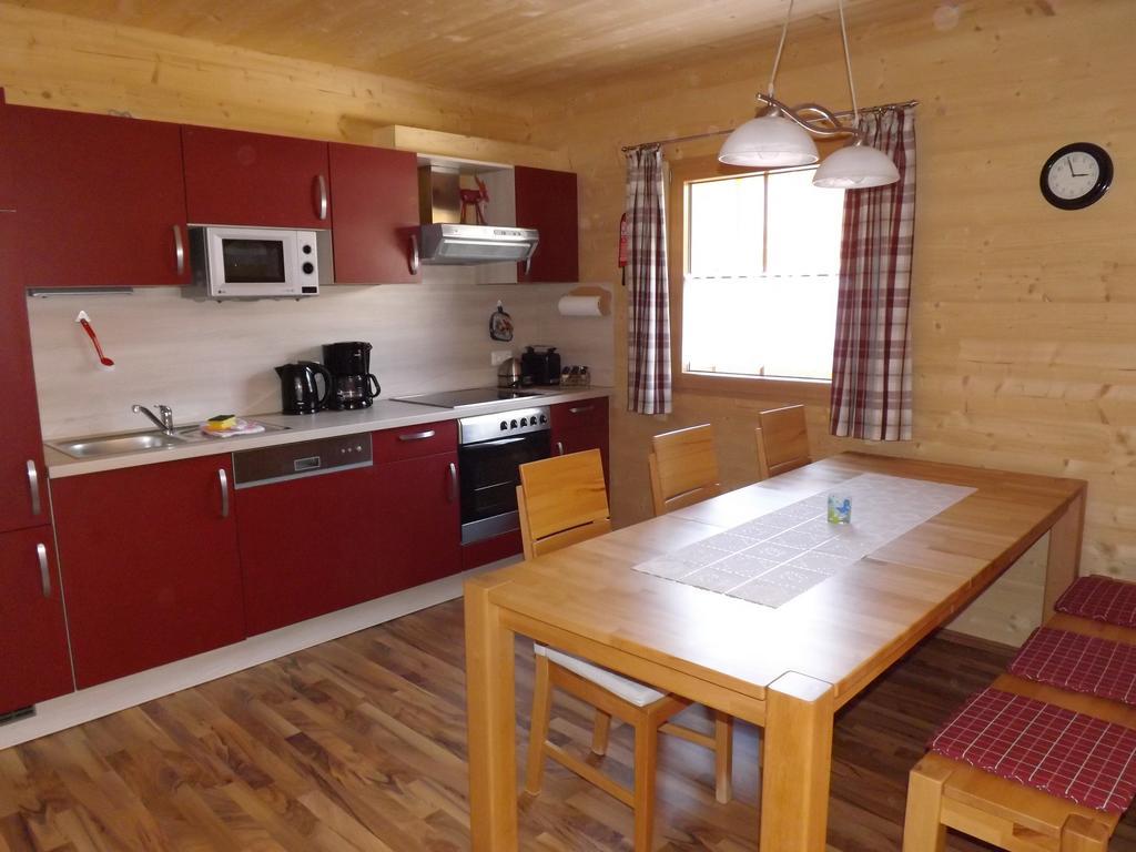 Feriendorf Am Hahnenkamm Reutte Room photo